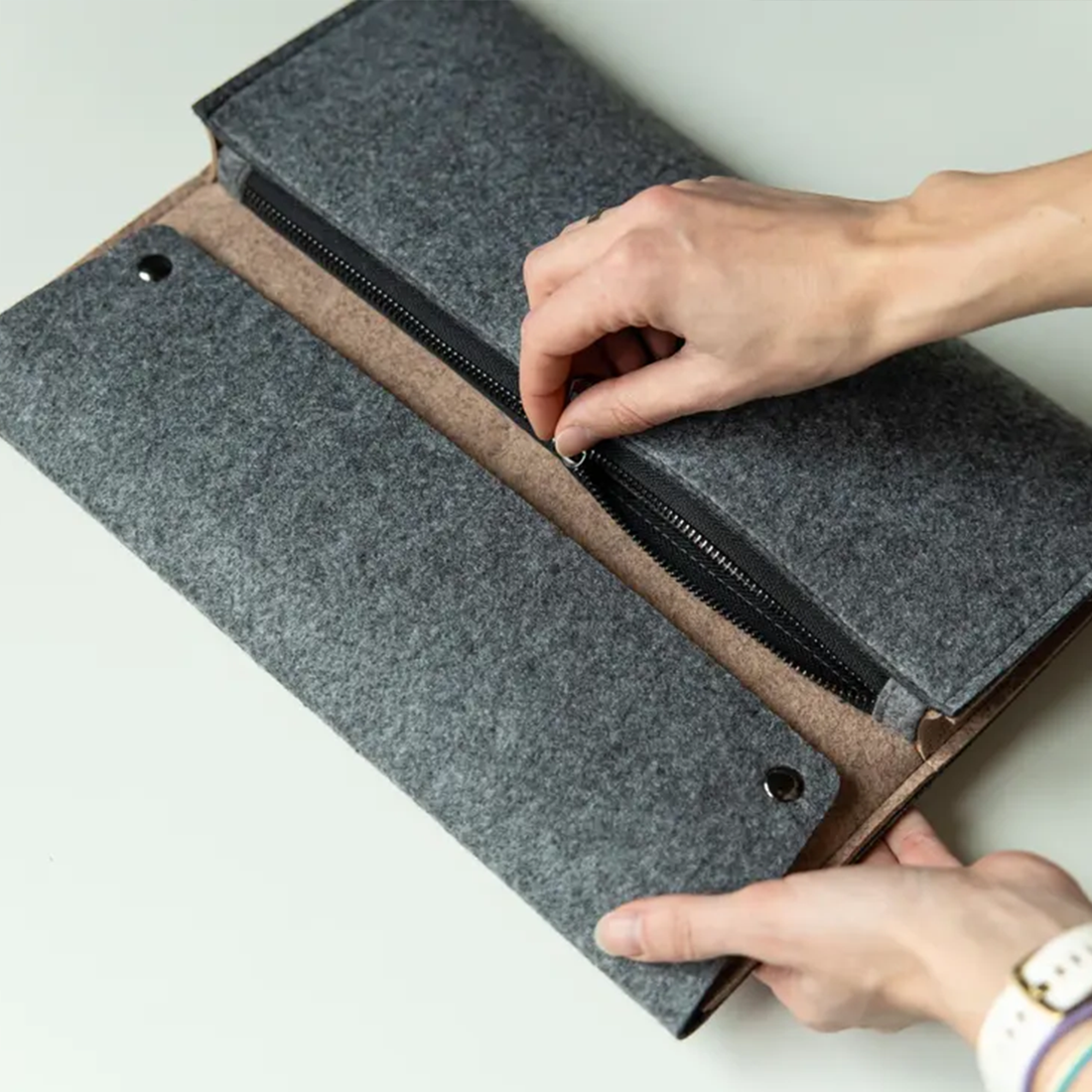 Dual-Tone Grey And Tan Layered Felt Device Cover With Snap Fastened Dividers, Slide Seal Accessory Compartment And Recessed Hardware Slip Slot